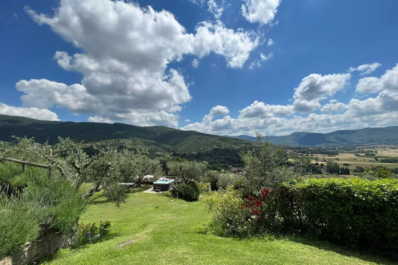 Villa Patrizia-View summer
