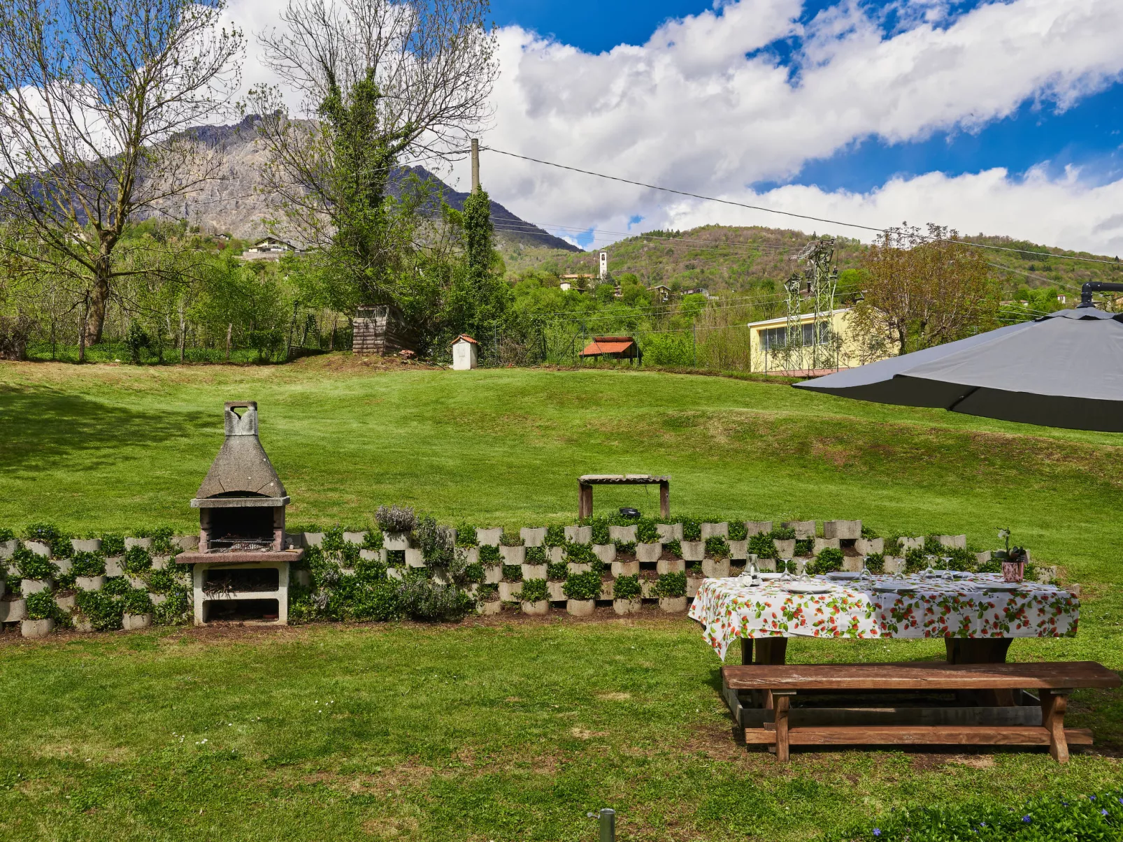 Casa Grandola-Green Garden-Outside