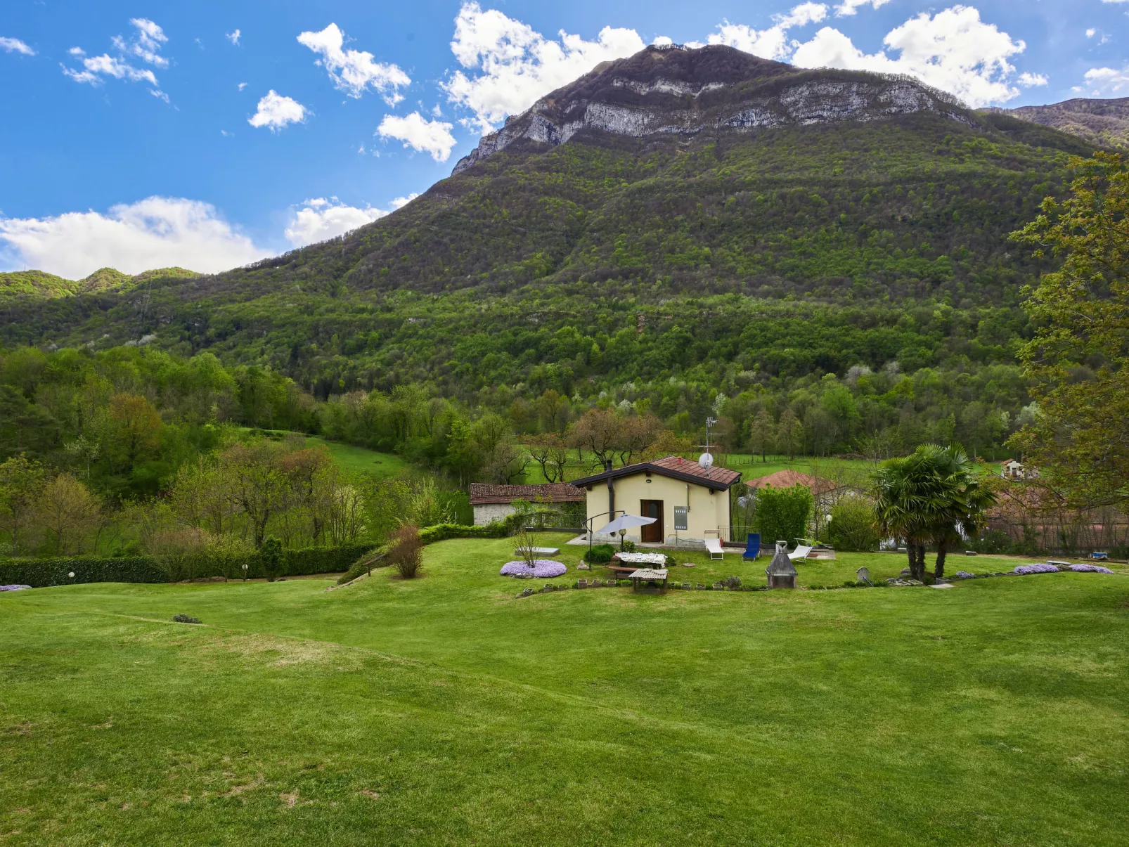 Casa Grandola-Green Garden-Outside