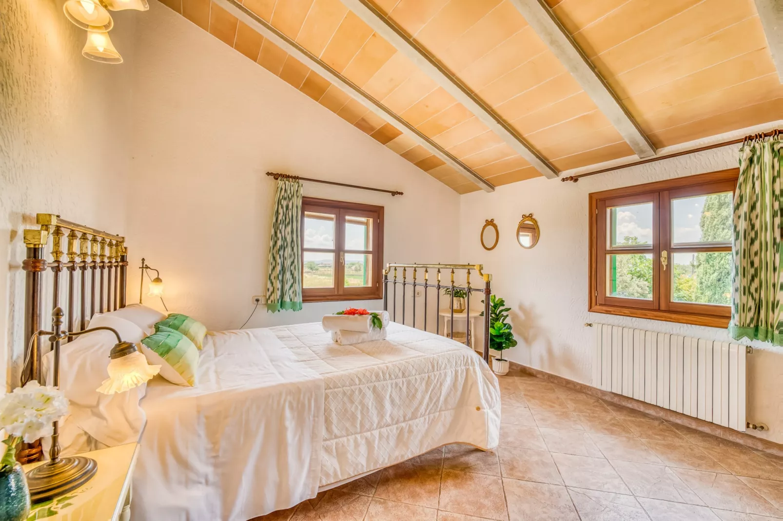 Gomila-Schlafzimmer