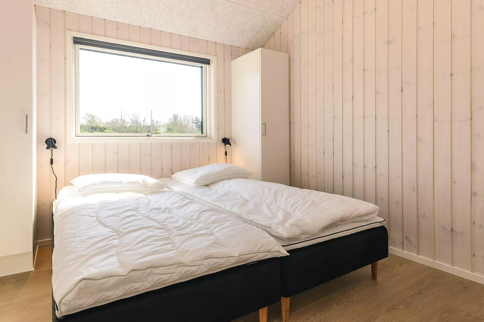 5 star holiday home in Humble-Indoor