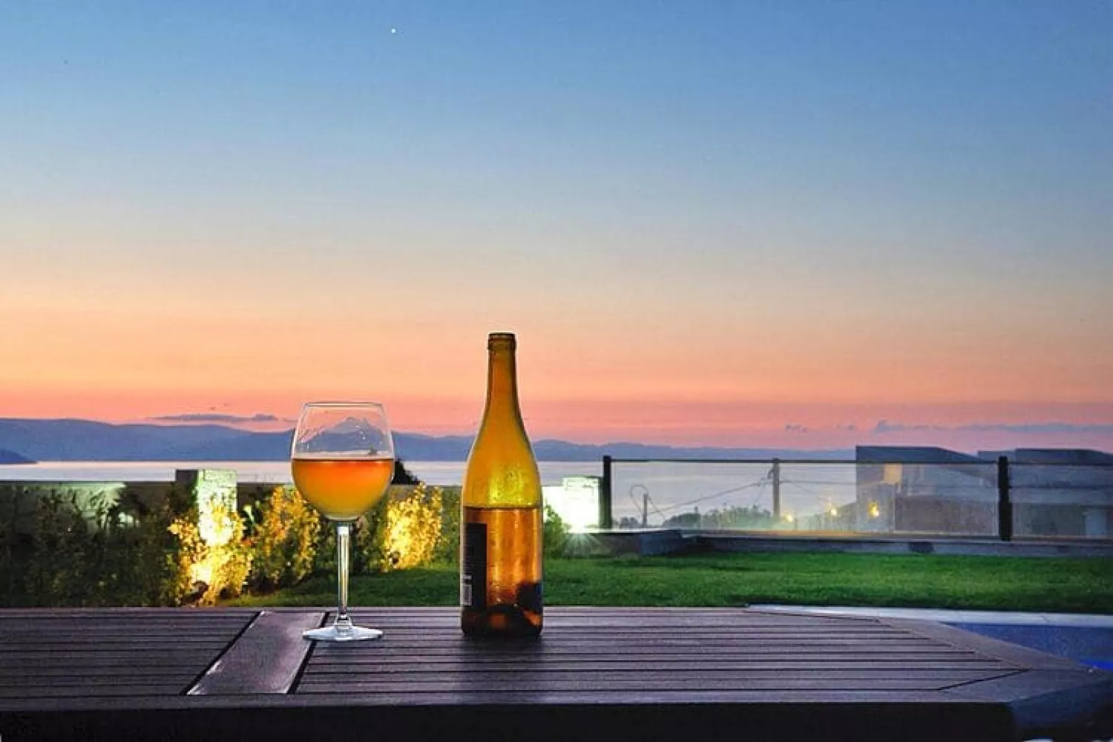 Holiday homes Sunny Villas Resort and SPA, Chanioti-SPA VILLA (1 BEDROOM)-Vue sur l'eau