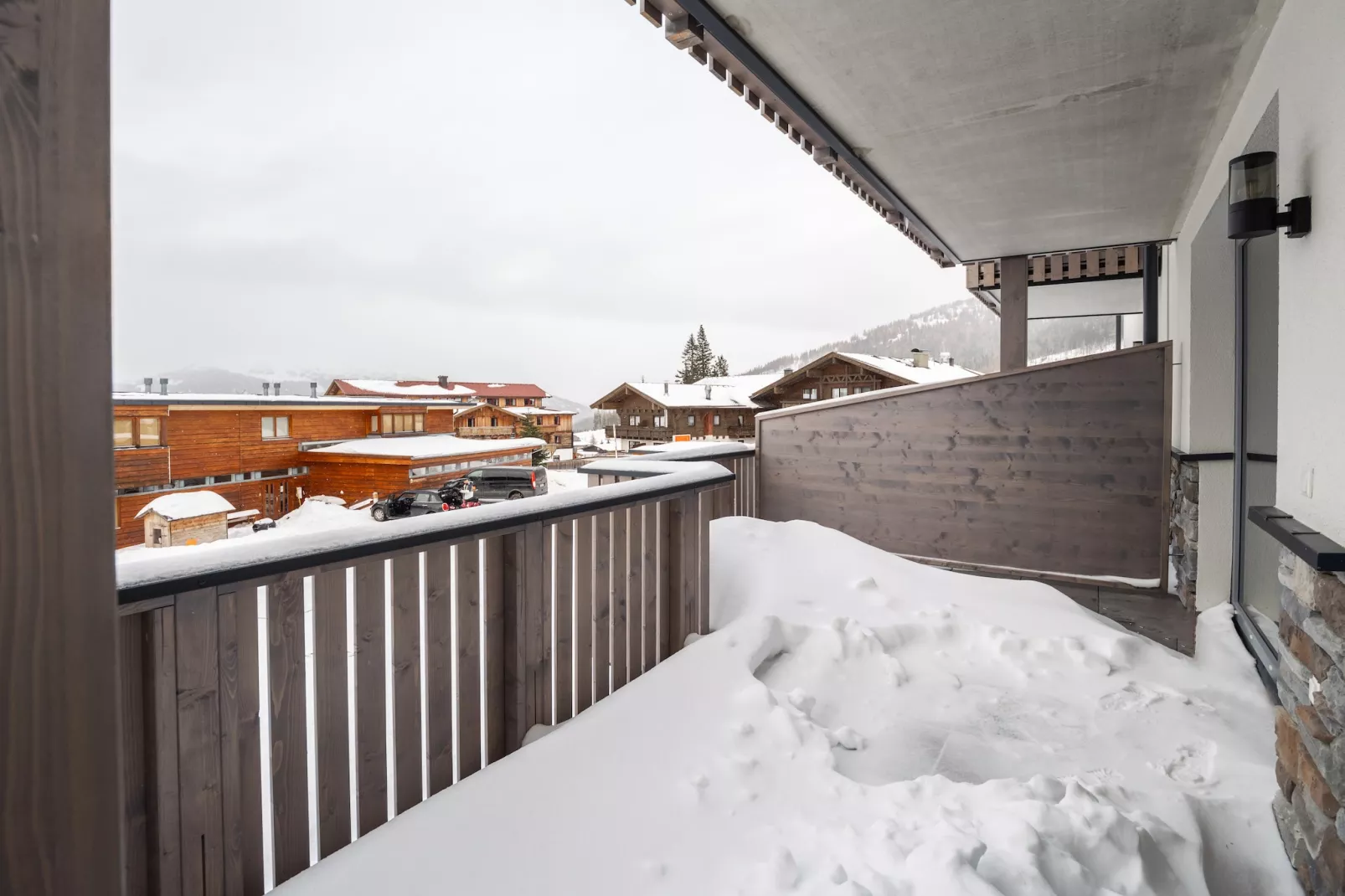 Comfort One-bedroom Apartment – KA1C-View winter