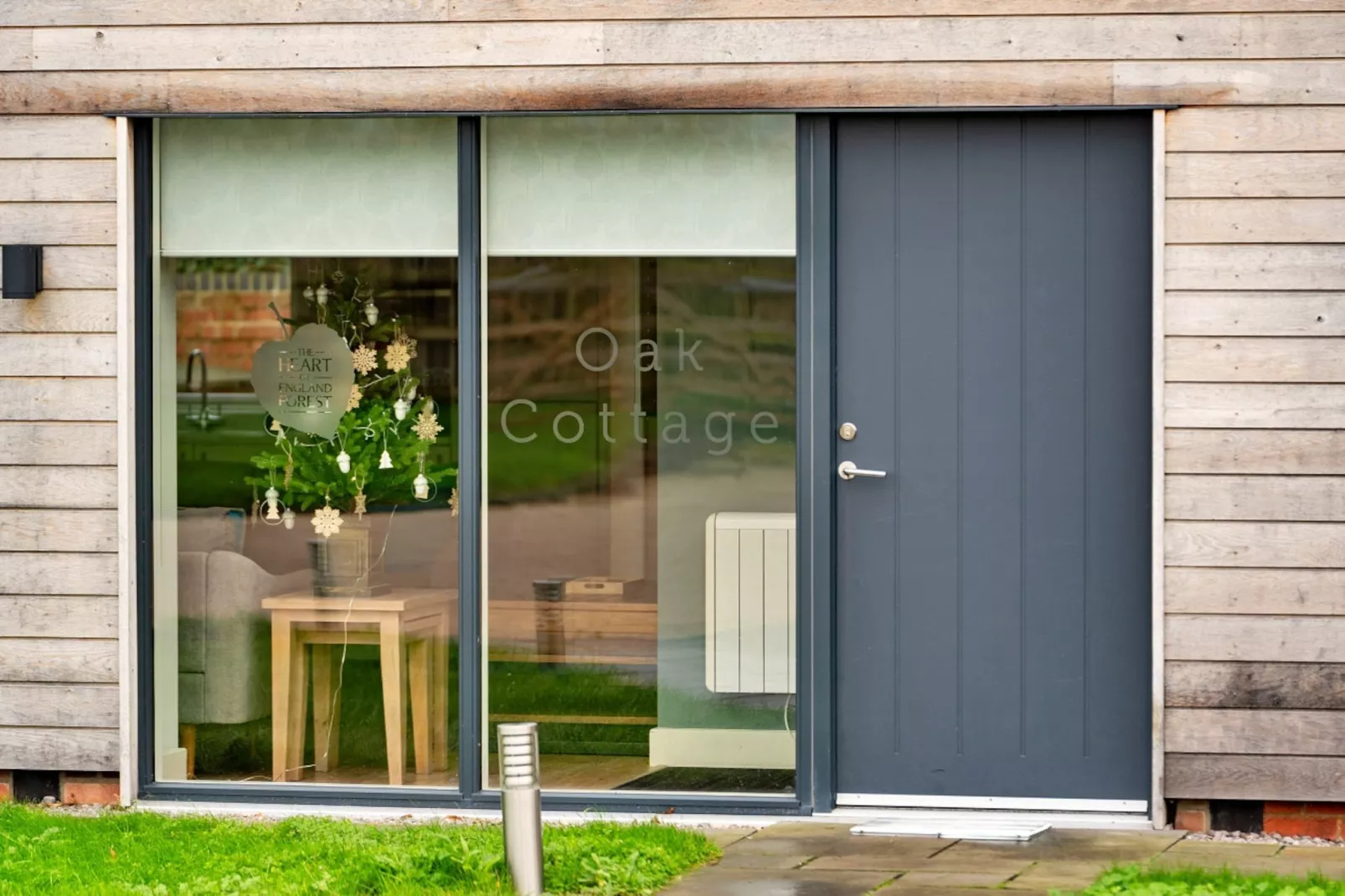 Oak Cottage-Outdoor