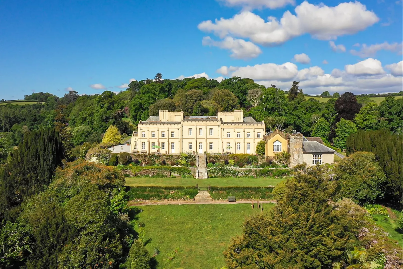 Historic Castle on River Tamar-Extérieur