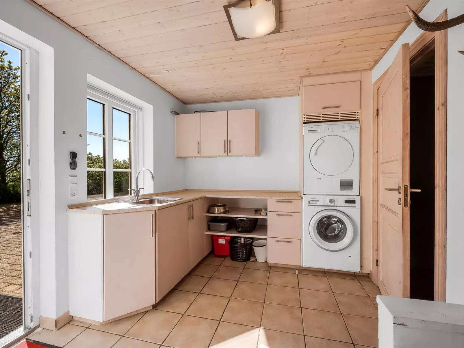 "Quirina" - 6km from the sea-Drinnen