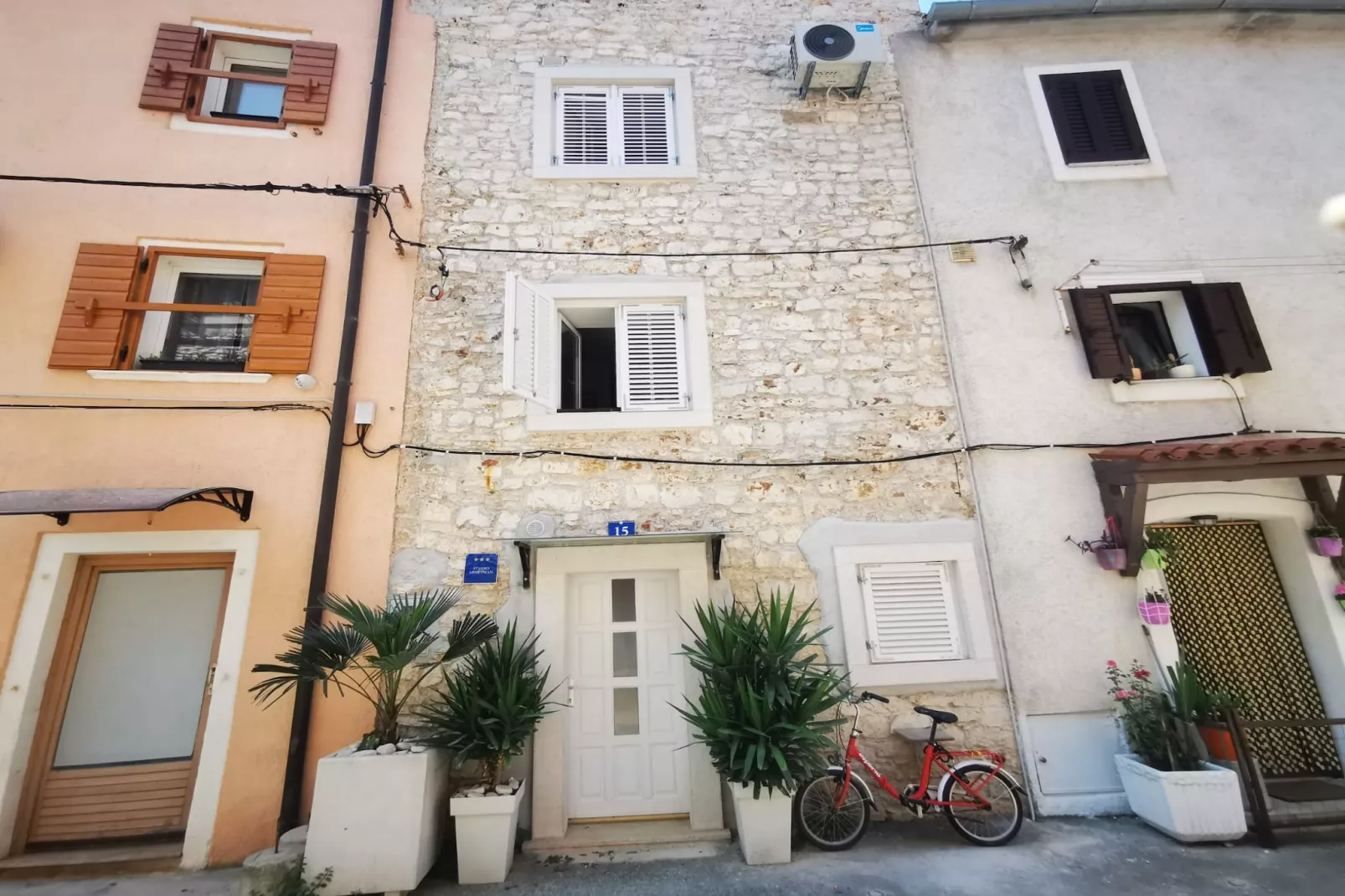 Sea View Holiday Home Umag - Three Bedroom Holiday Home-Outdoor