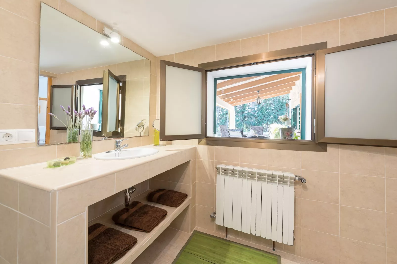 Ca Na Sioneta-Bathroom