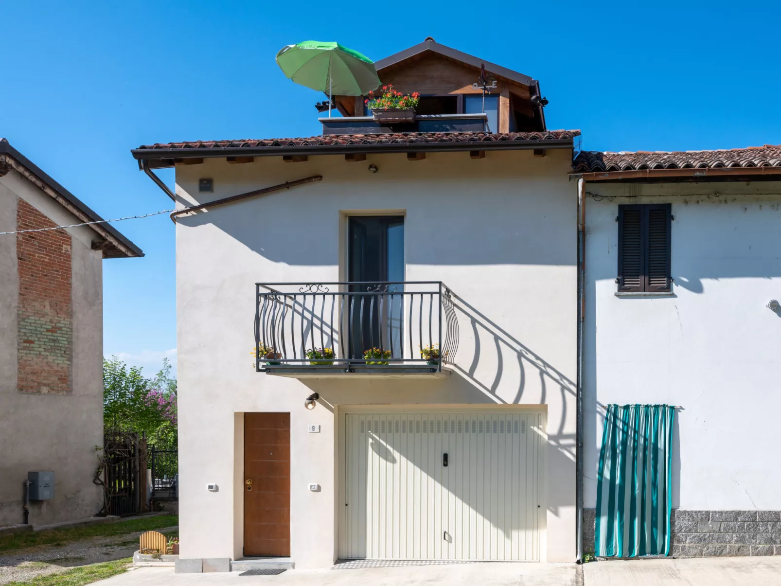 Raggio di Sole-Outside