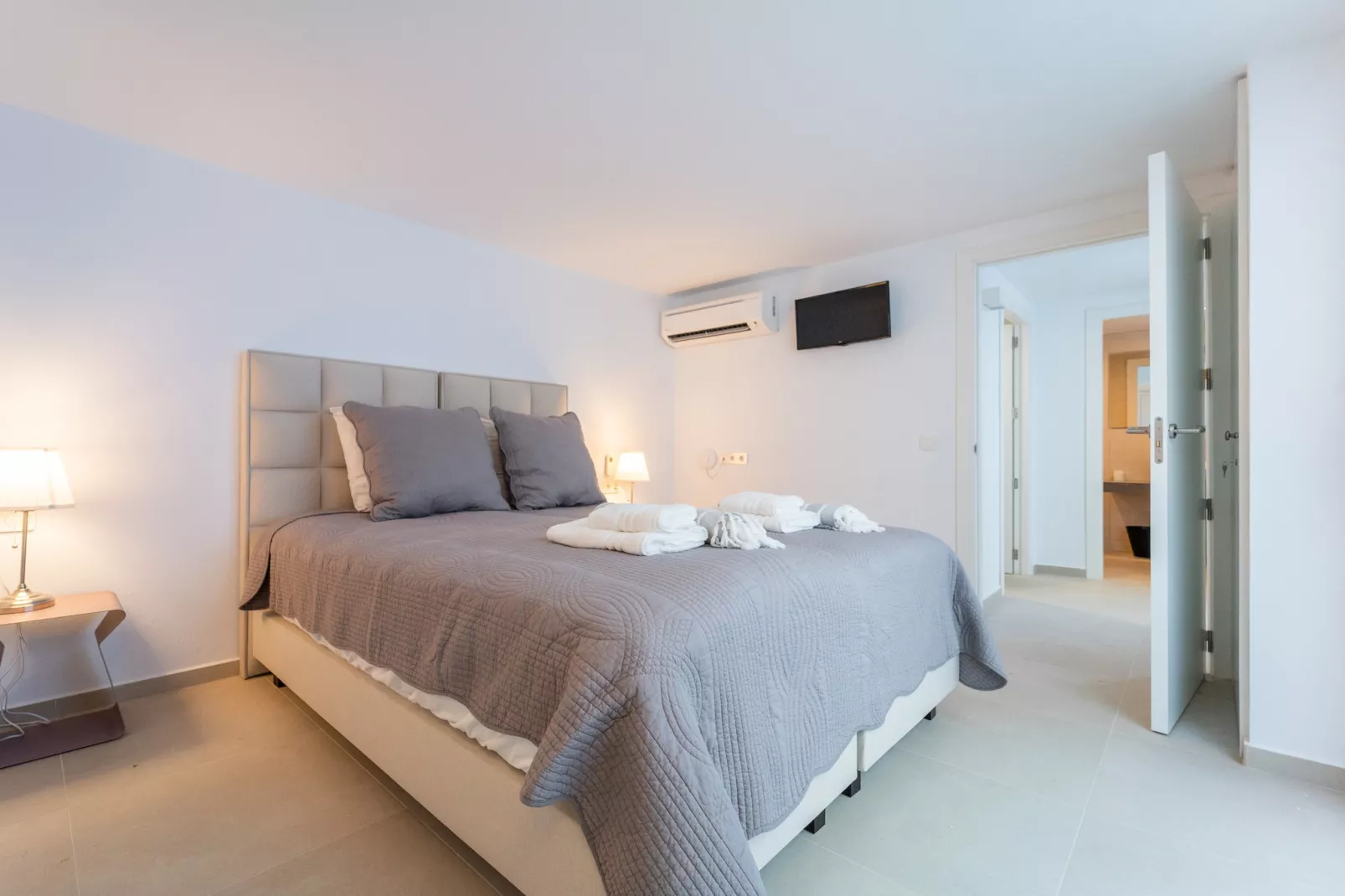 Villa Gaudina-Image-tags.