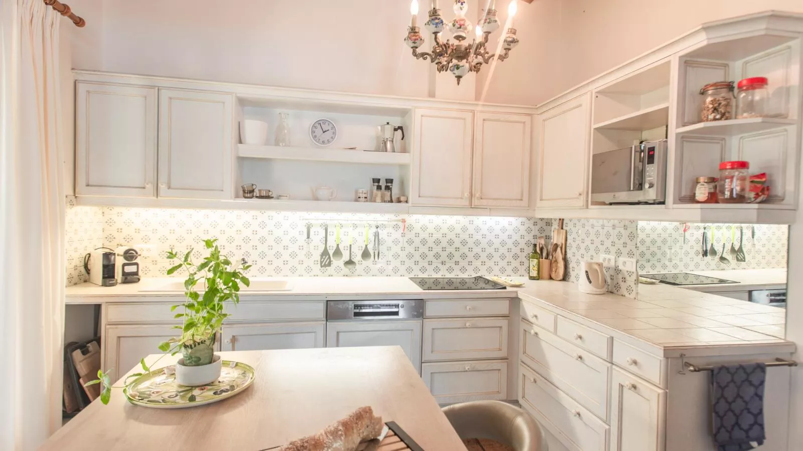 Entre les vignes-Kitchen