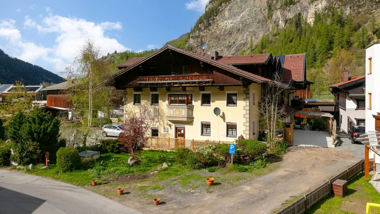 Schweizerhof Apfelrose-Exterior summer