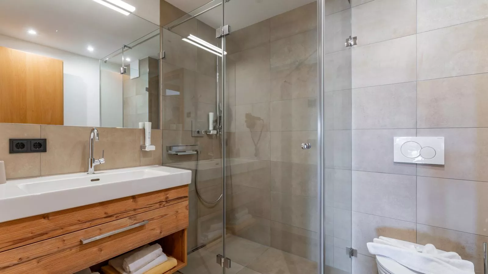 Tauern Suites Mitterwirt TOP 321-Badezimmer