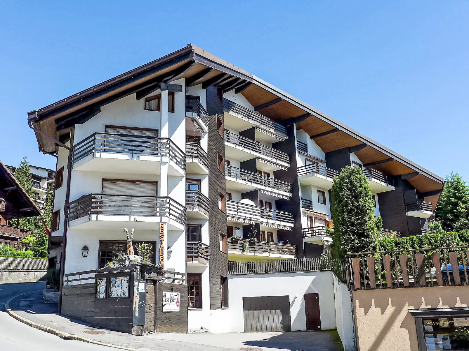 Villars Soleil B 13/14-Outside