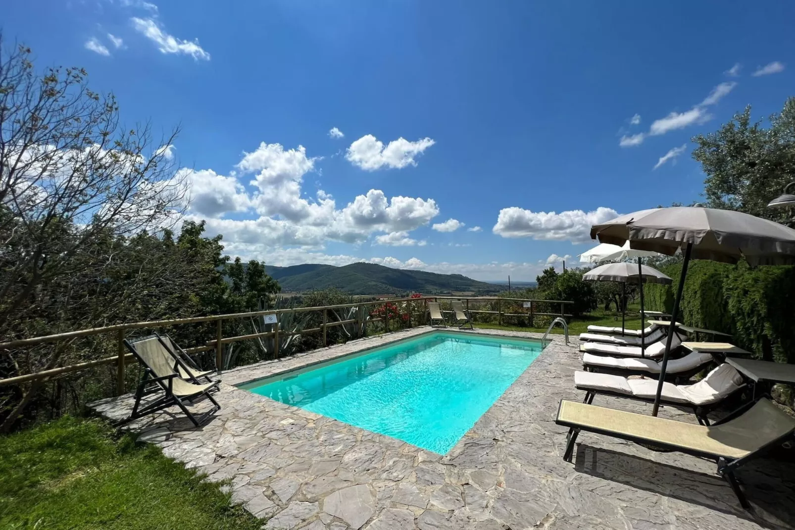 Villa Patrizia-View summer