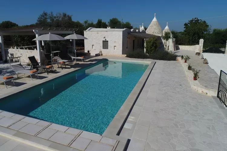 Villa Trulli dell'amore mit beheiztem Pool in Ostuni-Pool