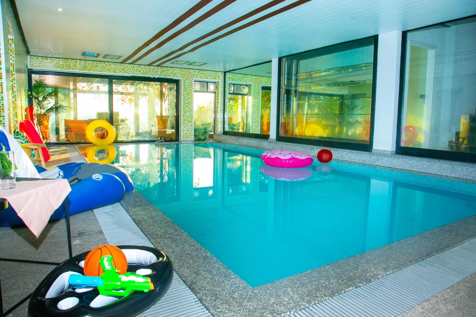 Villa Weitersburg mit indoor Pool-Wellness