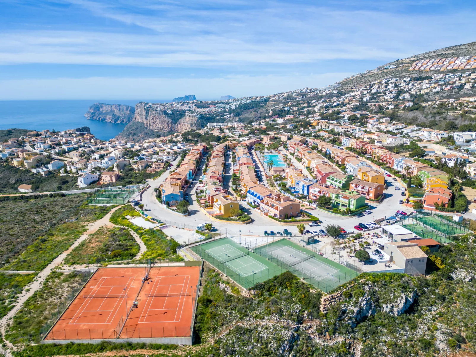 Pueblo de la Paz-Outside