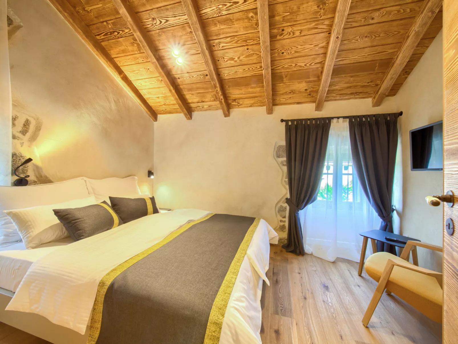 Jerini Main House-Inside