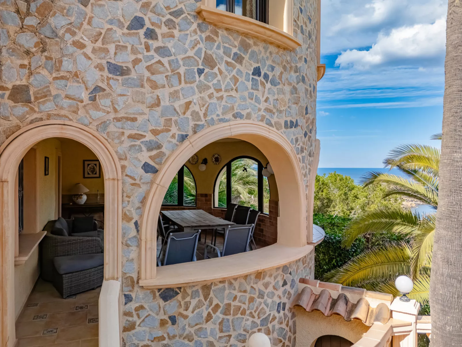 Castillo al Mar-Outside