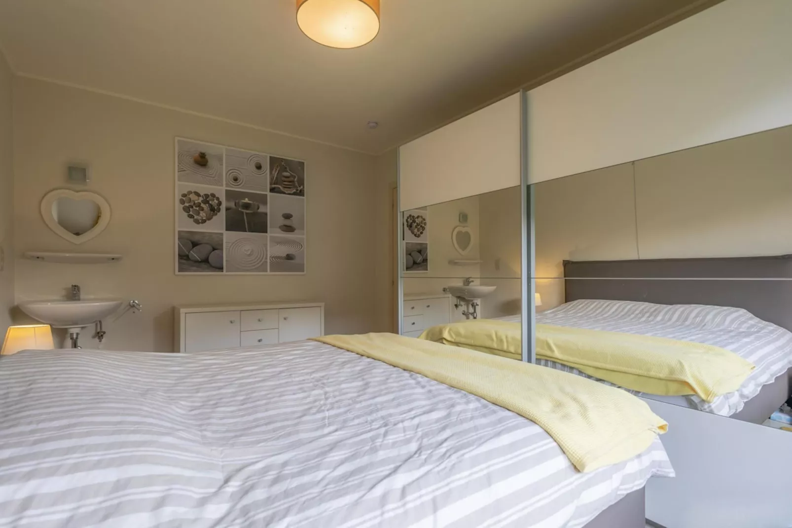 Ons Plekke-Schlafzimmer