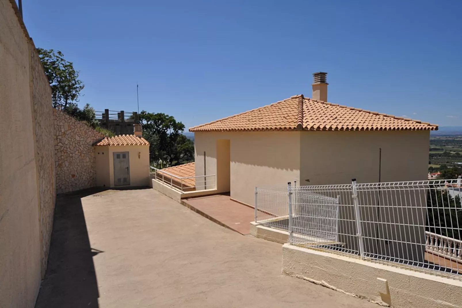 1131 PALAU Casa con Piscina-Image-tags.garage