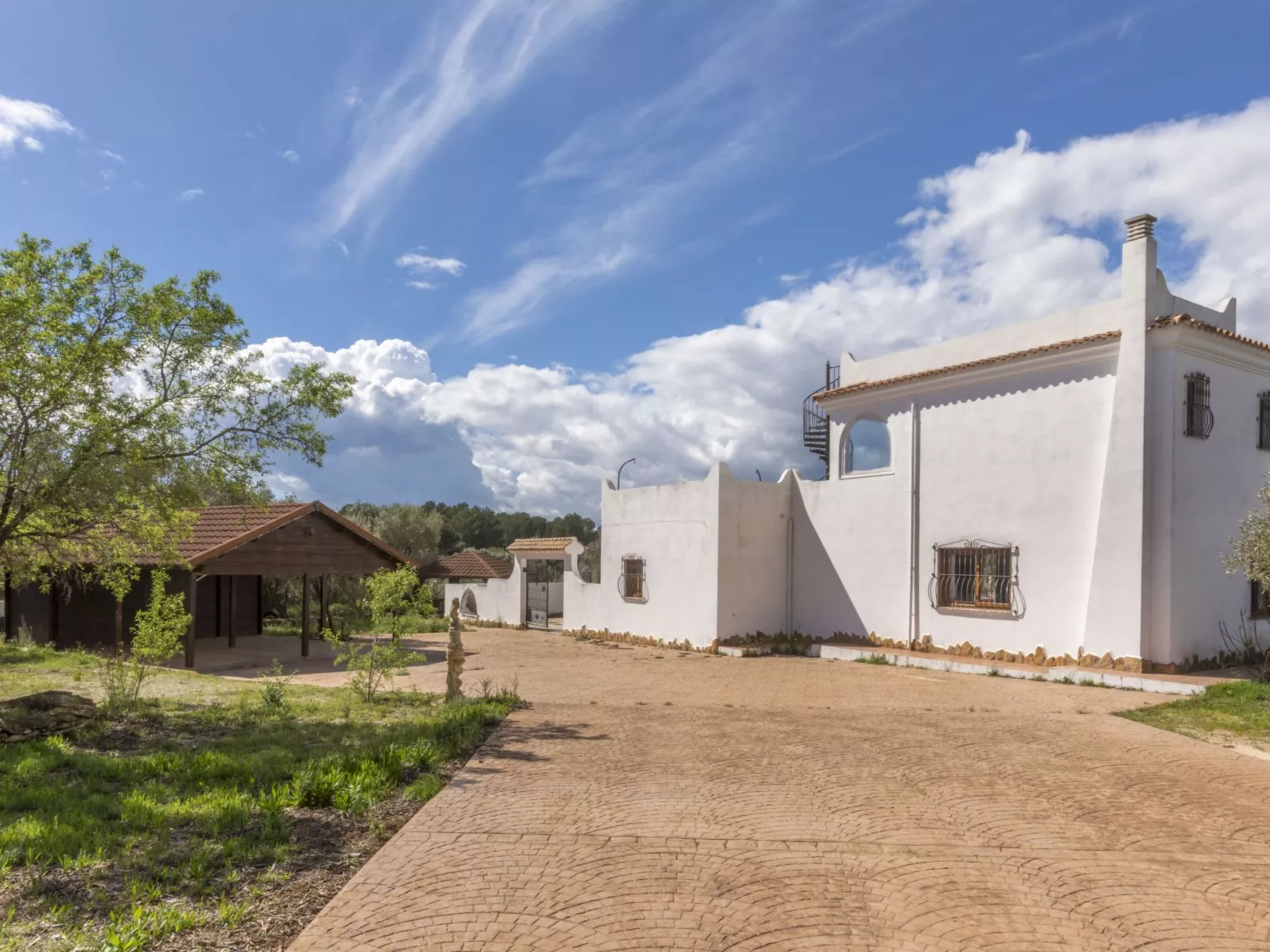 Hacienda Azahar-Outside