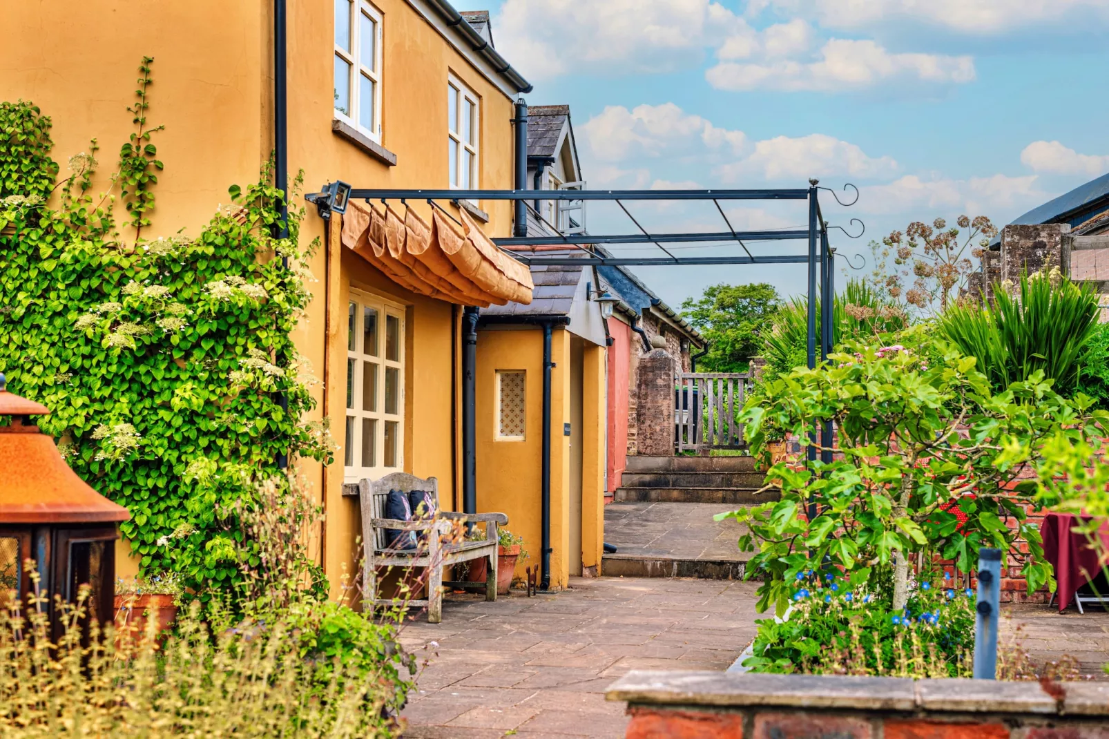 Beili Glas Cottage-Outdoor
