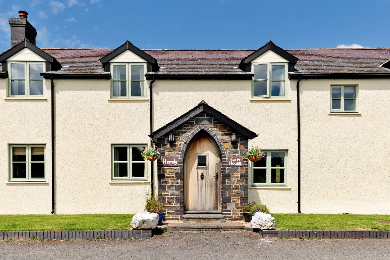The Welsh Farmhouse-Outdoor