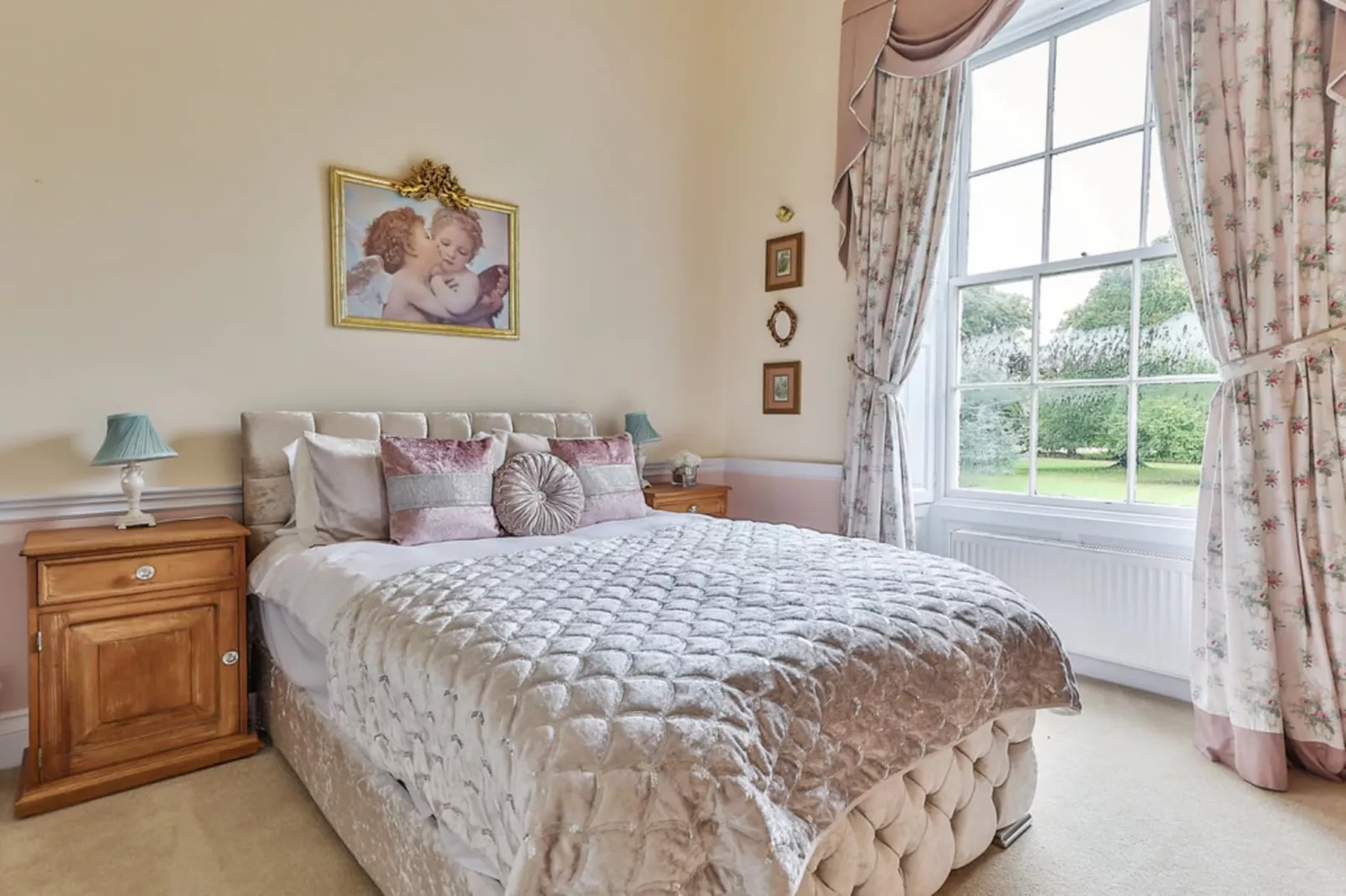 Walcot Hall-Bedroom