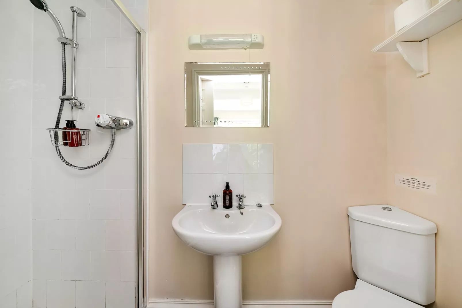 Loxley House-Bathroom