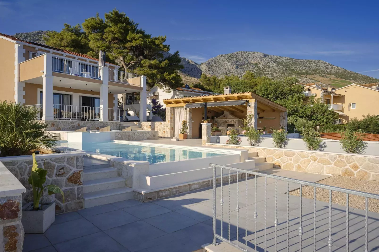 Villa Luce di Mare - Three Bedroom Villa with Pool-Outdoor