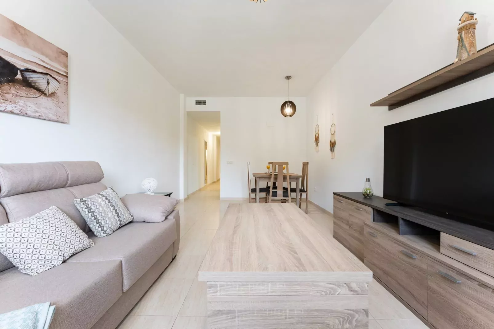 CT 291 - Faro's Boliches Beach for 4-Living room