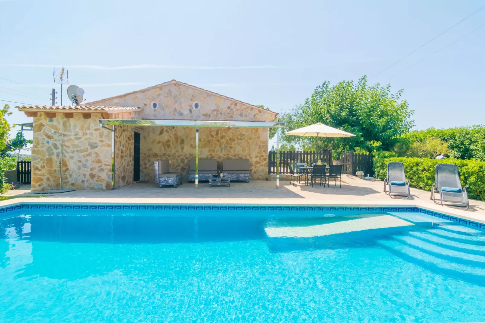 Villa Fernando-Außenbereich Sommer