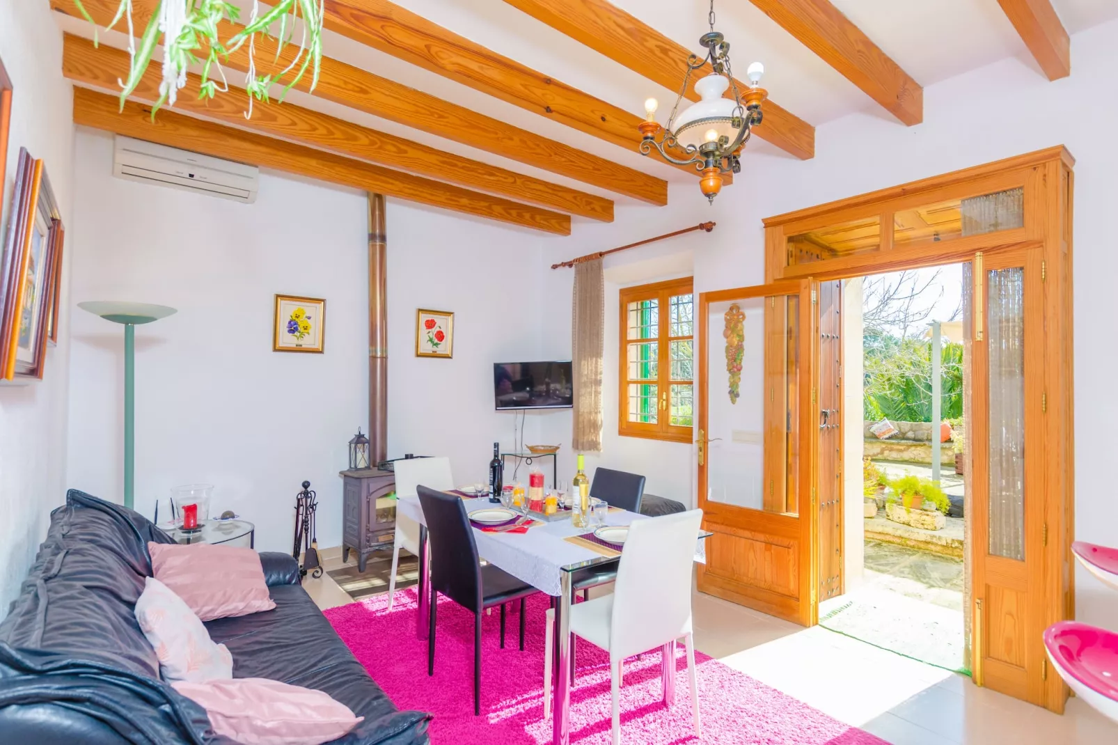 Sabor De Cas Ferrer-Living room