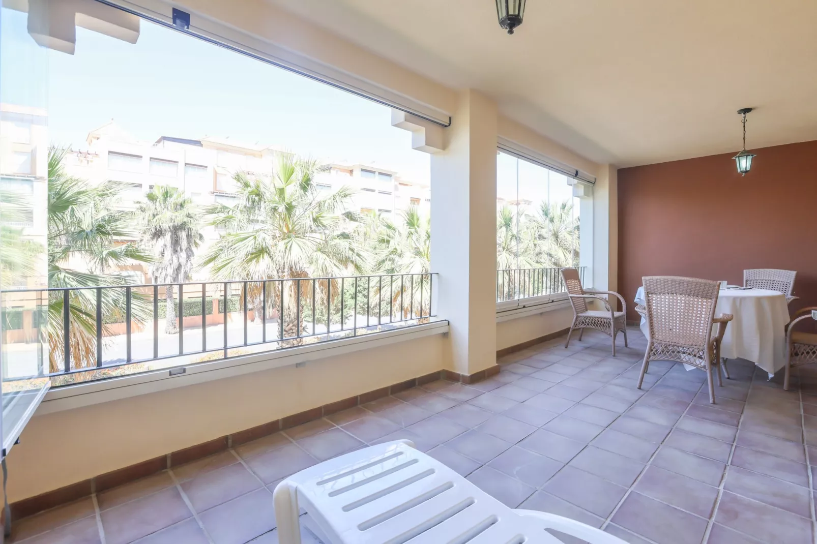 Los Haraganes-Balcon-terrasse