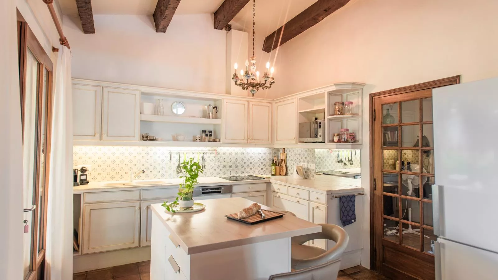 Entre les vignes-Kitchen