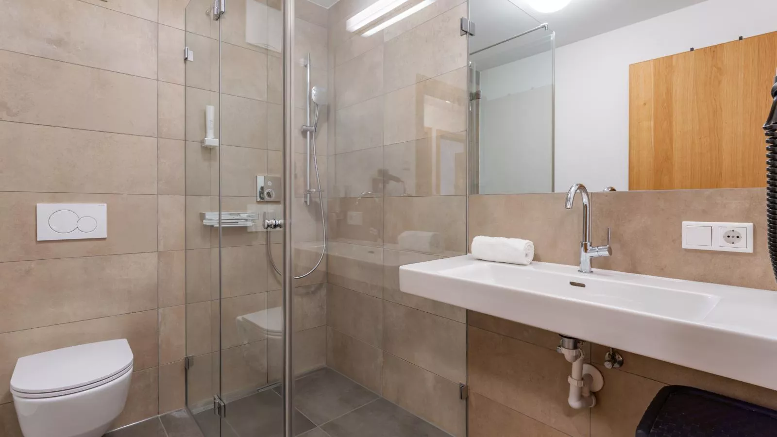 Tauern Suites Mitterwirt TOP 204-Badezimmer