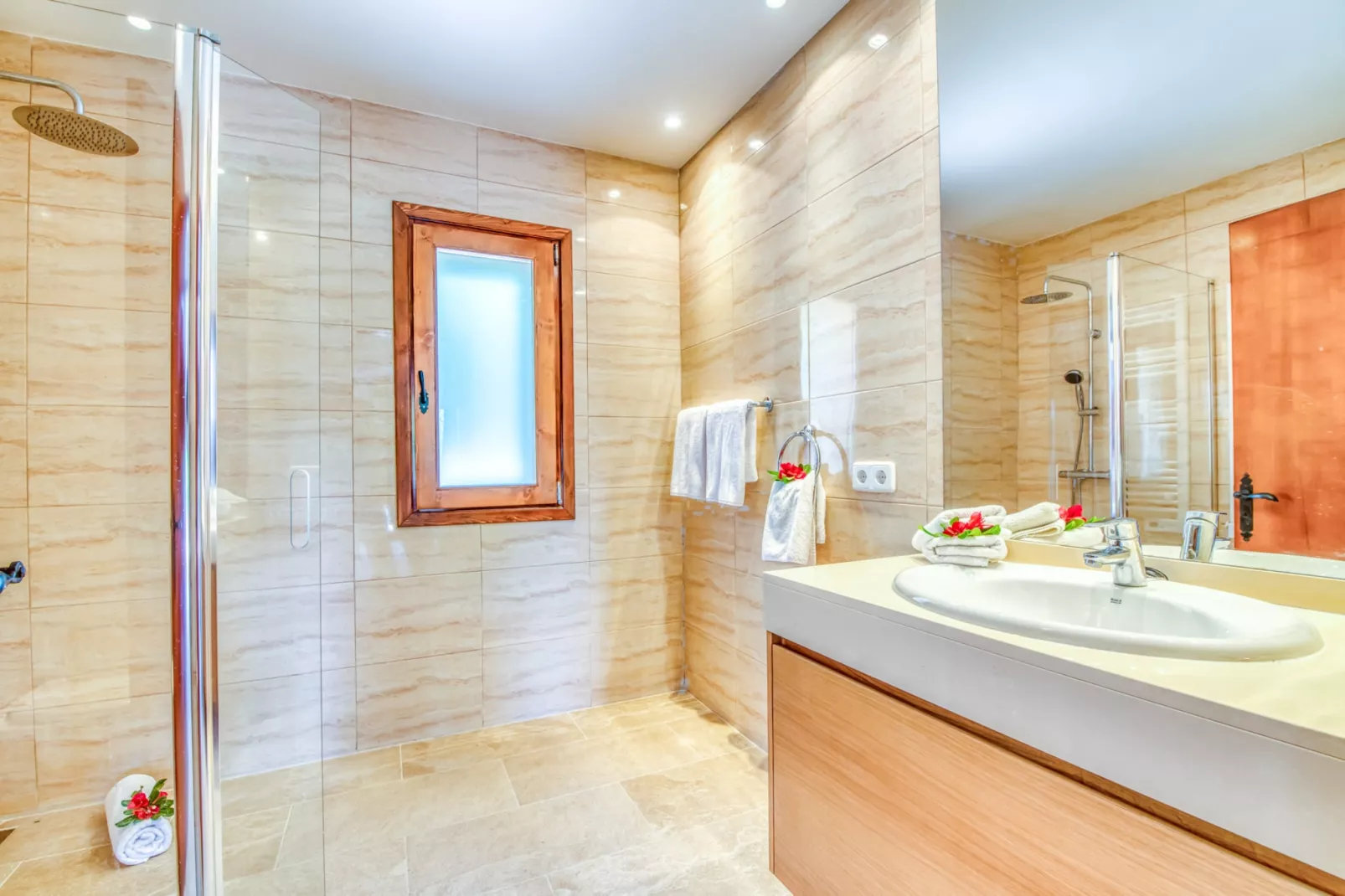 Villa Flores-Bathroom