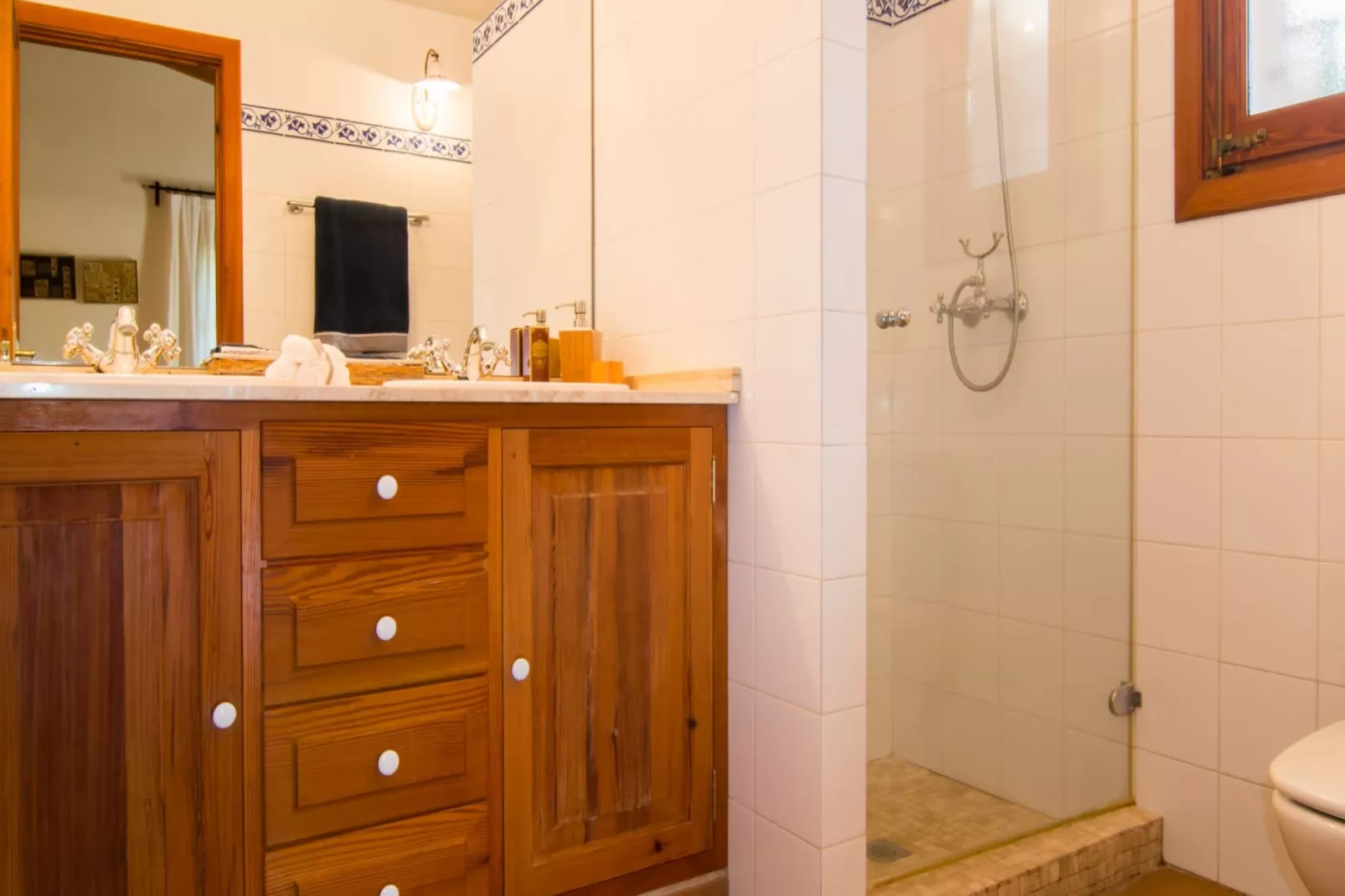 Son Beltran, House 5StarsHome Mallorca-Bathroom