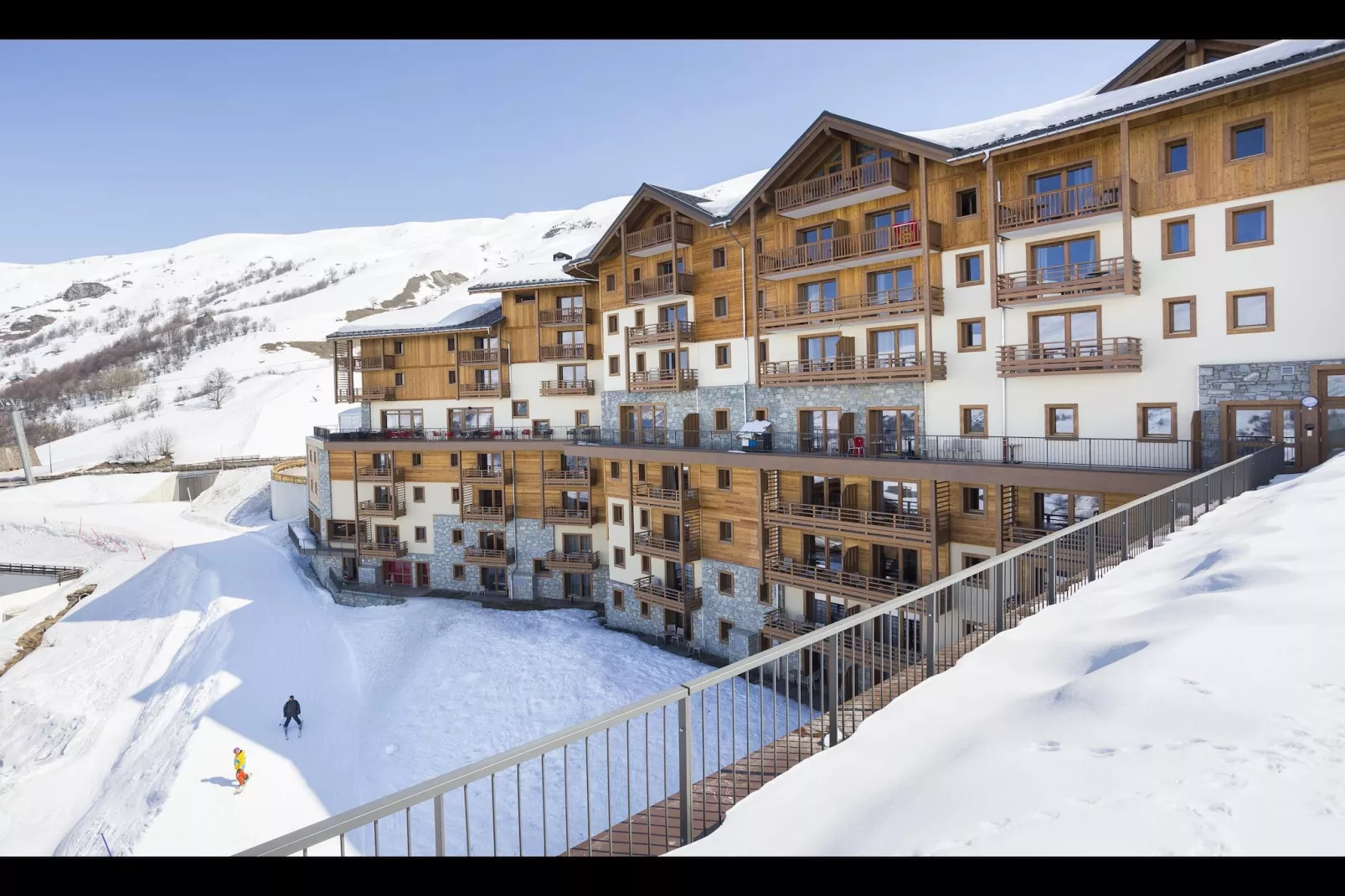 LES MENUIRES_S8V-Area winter 5km