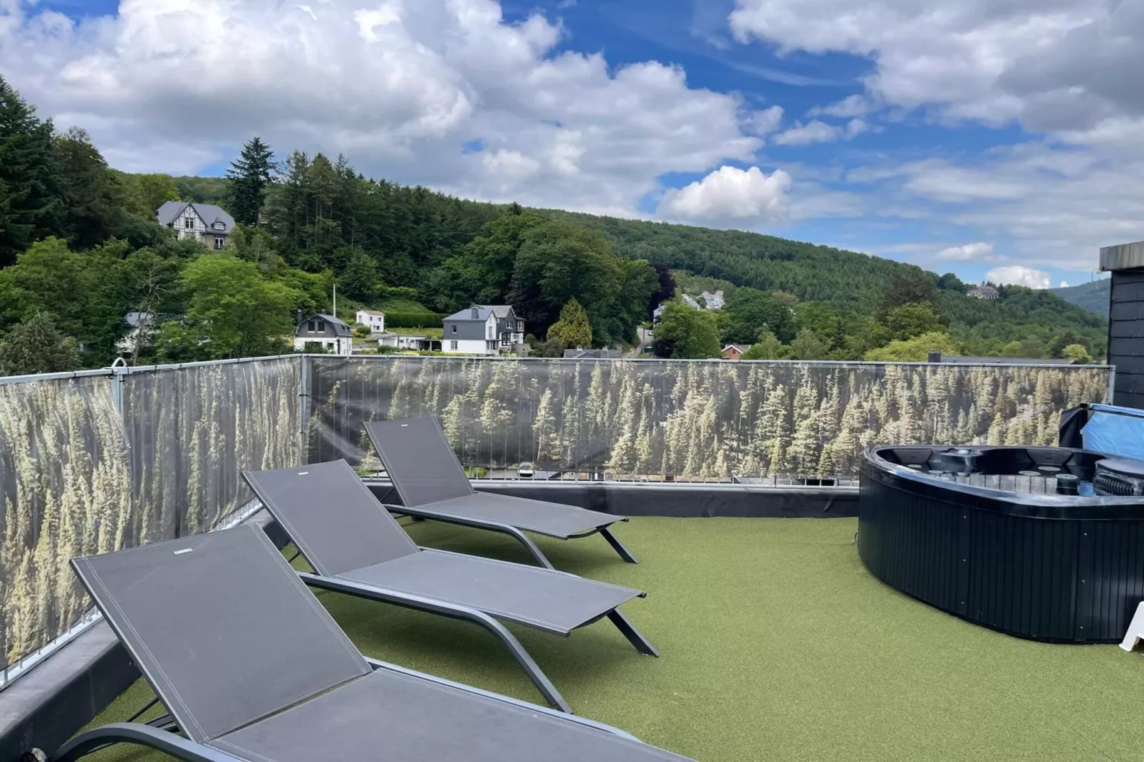 Rooftop Purple-Gardens summer