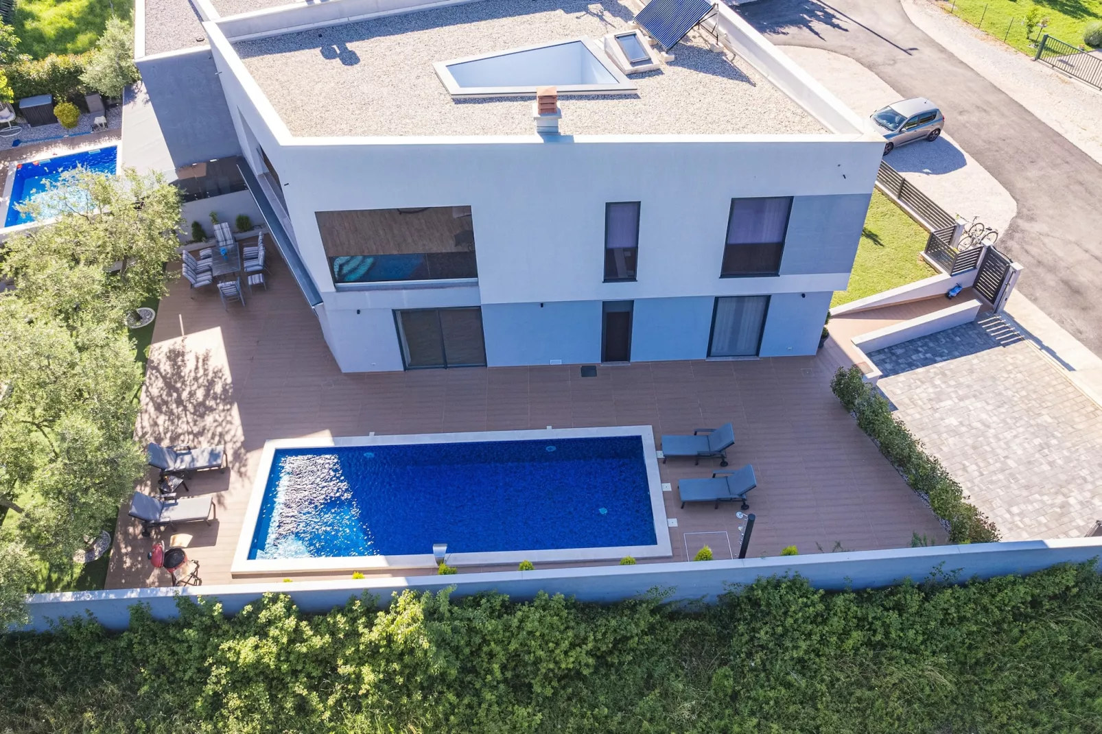 Villa Pinus-View summer