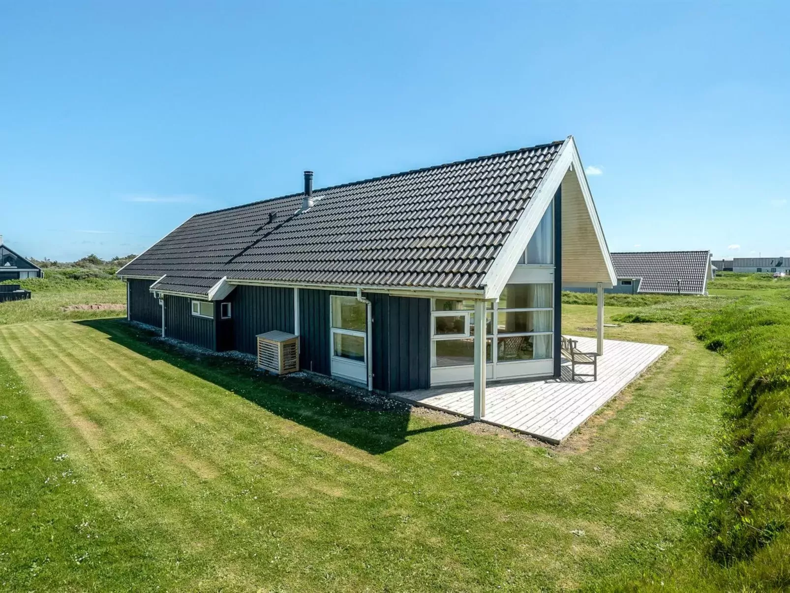 "Tilje" - 80m from the sea-Outside