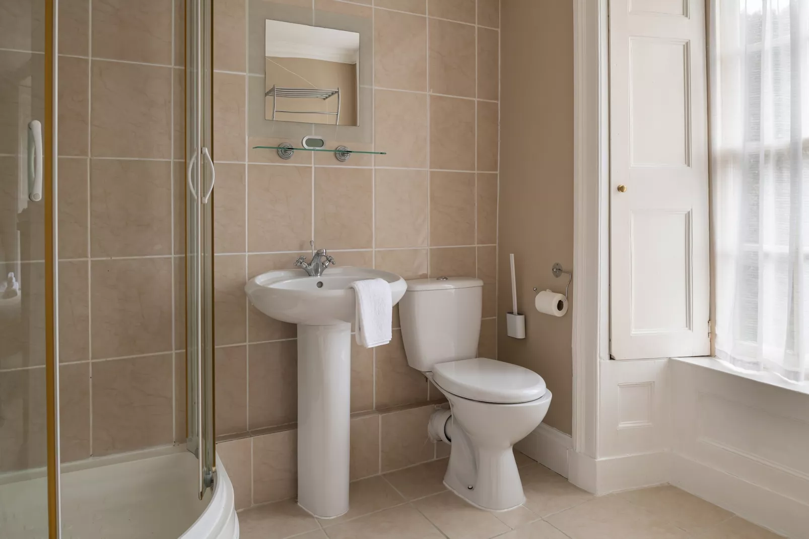 Bryn Seion-Bathroom
