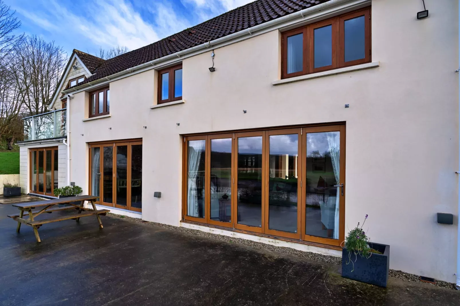 Lower Netherdowns-Outdoor
