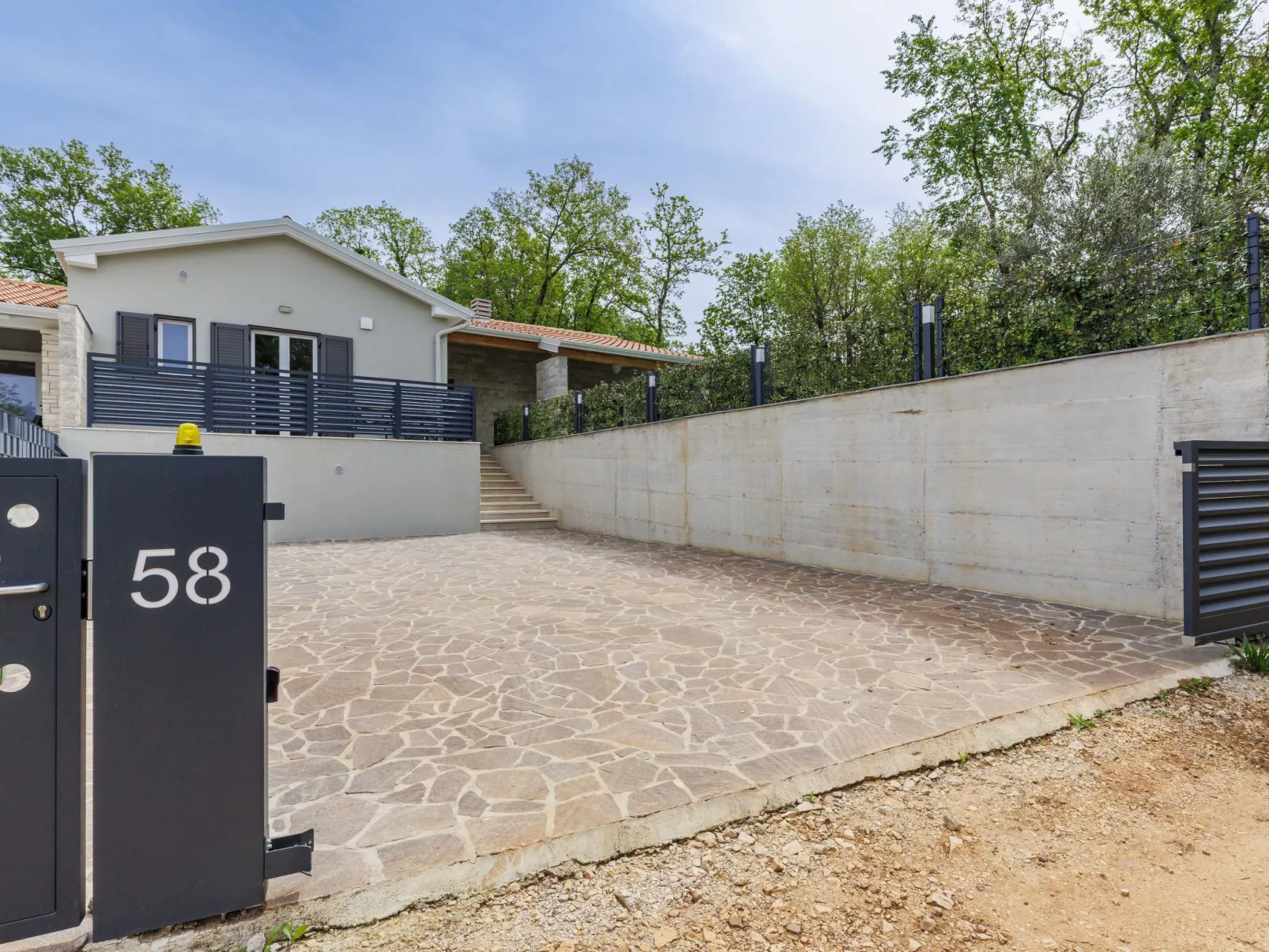 Villa Zoia-Outside