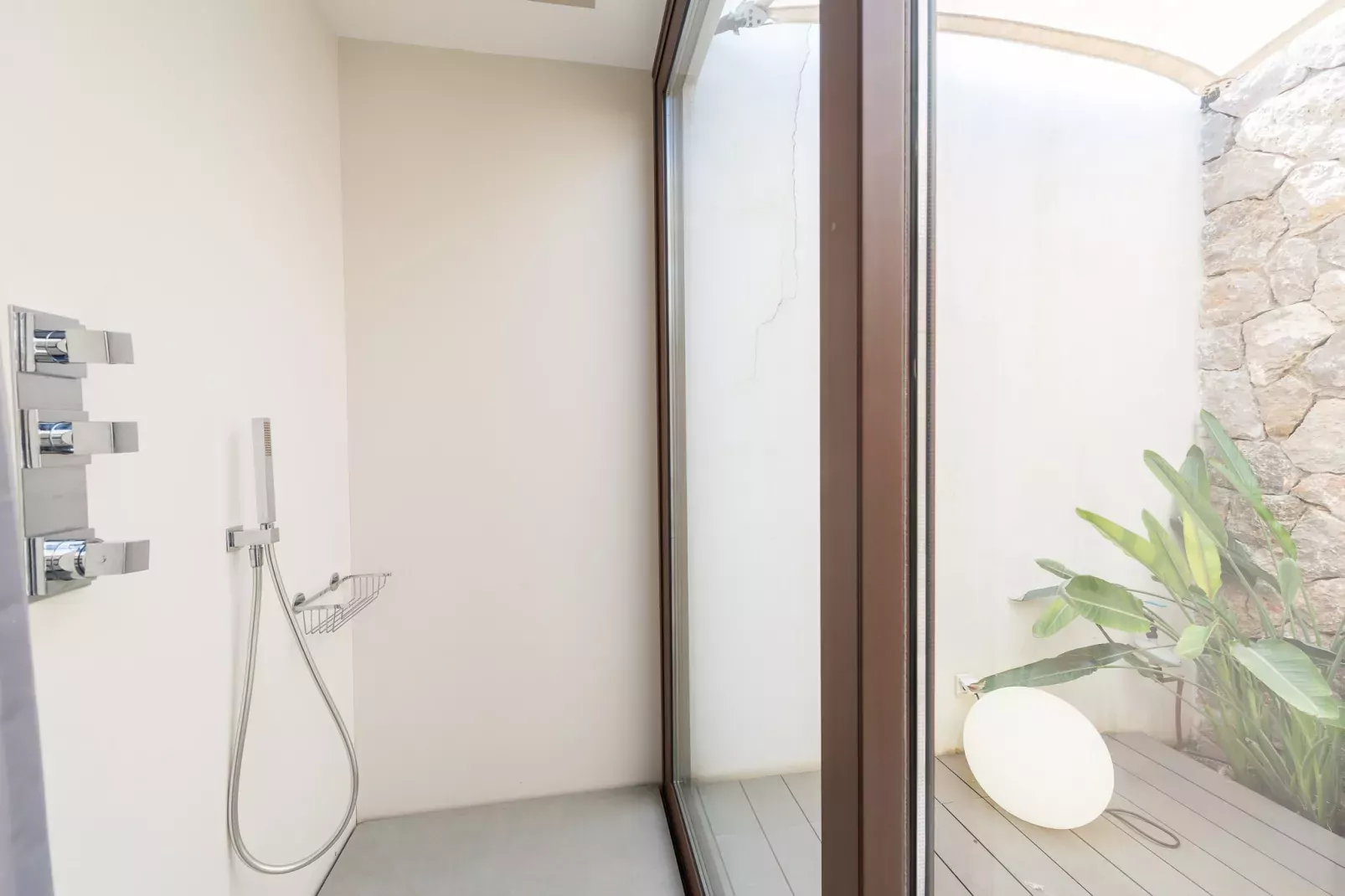 Short De Can Rius-Bathroom