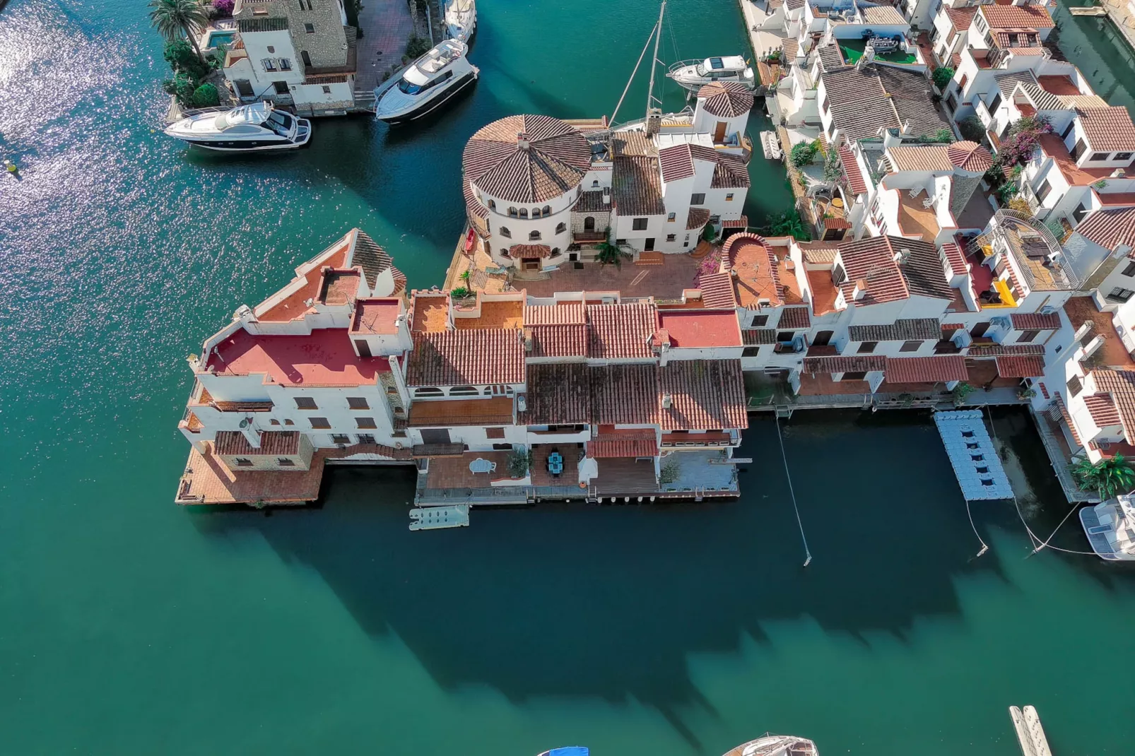ISLA CARTAGO 49 Empuriabrava-Areas summer 1km
