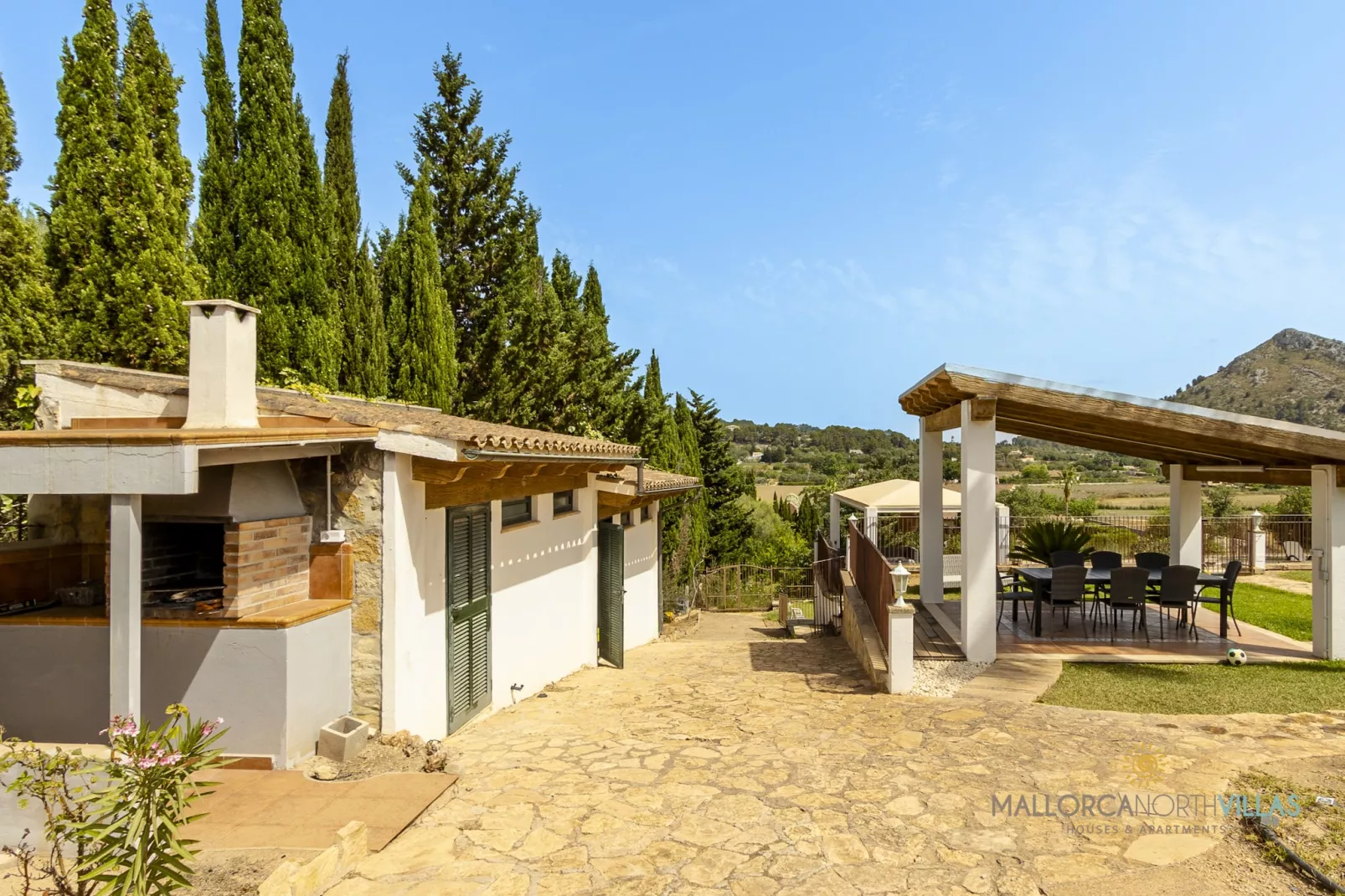 Villa Alejandra con piscina privada y gran jardín-Zones d'été à 1 km
